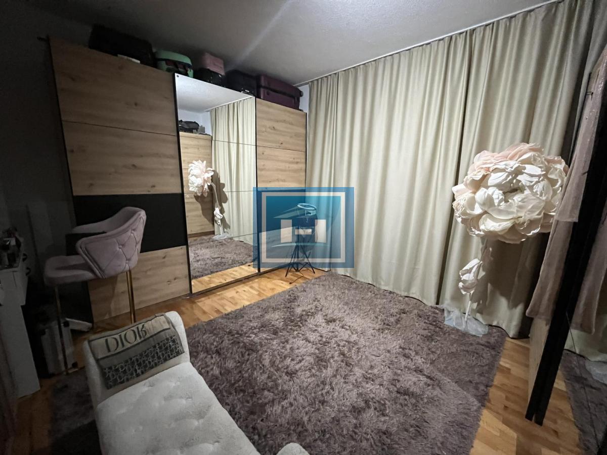 EKSKLUZIVNA PONUDA – Prostrana porodična kuća vrhunskog kvaliteta