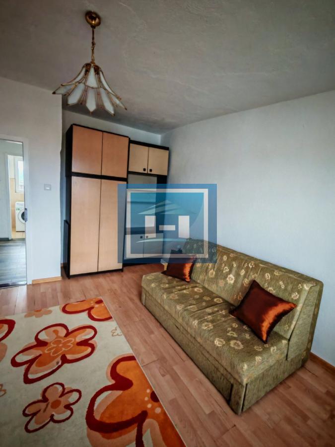 Potpuno namešten stan za izdavanje