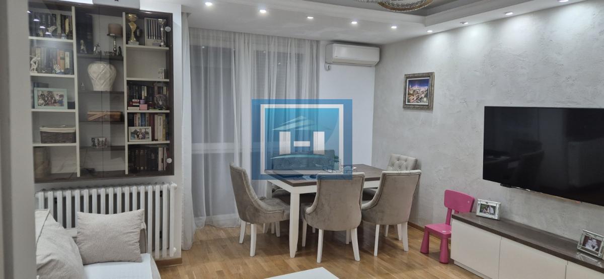 LION, renoviran, sa parking mestom