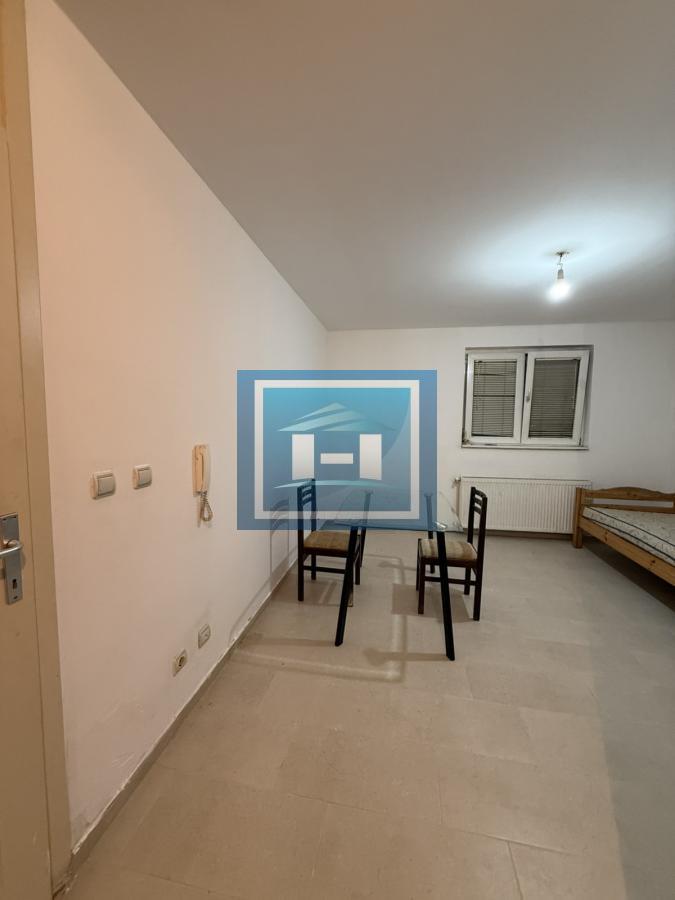 Izdaje se stan u prizemlju u Jagodini