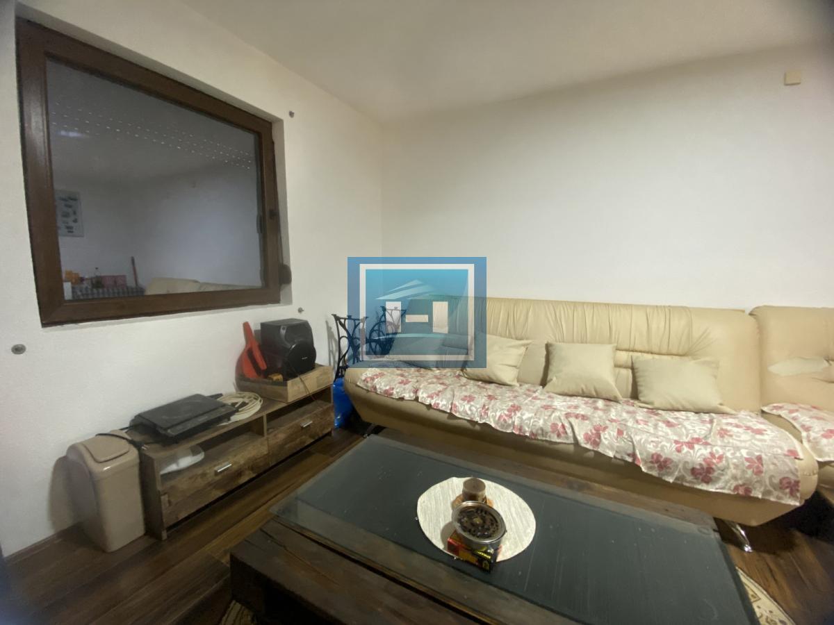 Vikendica na prodaju