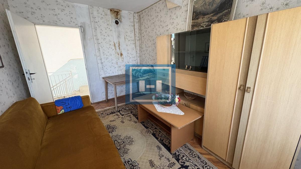 Plac od skoro 17 ari sa kućom od 200m² – mirno seosko okruženje