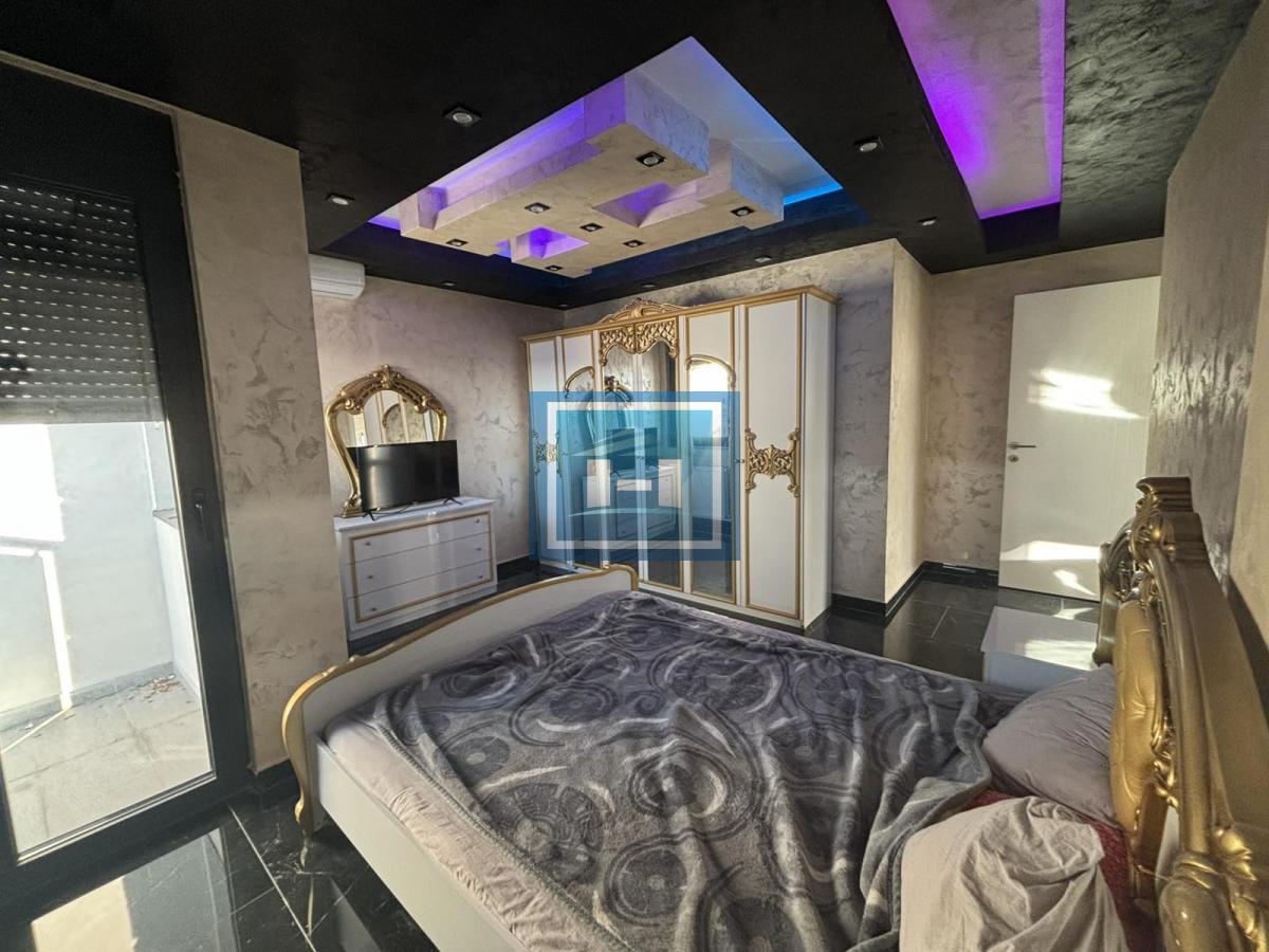 Ekskluzivan stan s pogledom na grad i stadion u kompleksu Crnjanski