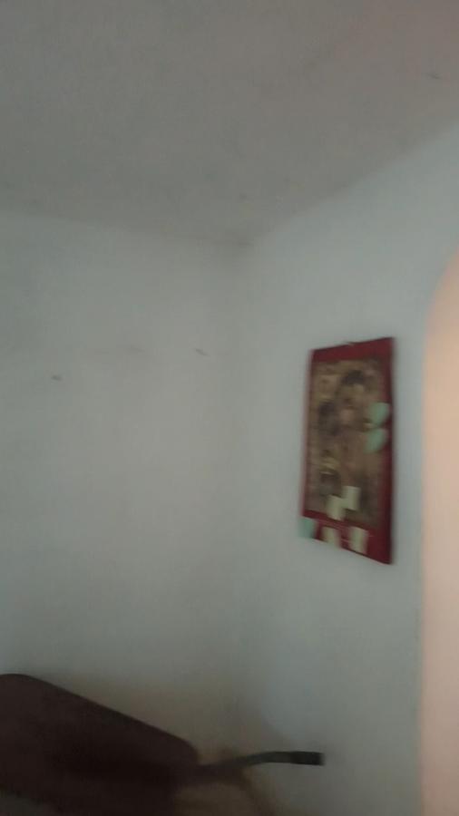 Parcela za izgradnju sa svim priključcima i uknjiženim objektom za adaptaciju u Crvenim livadama