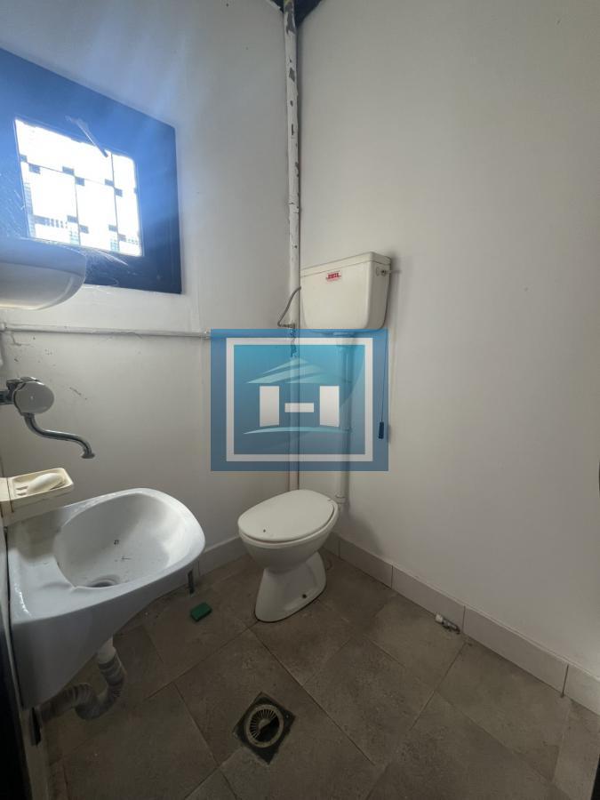 Povoljan lokal u centru Ćuprije!