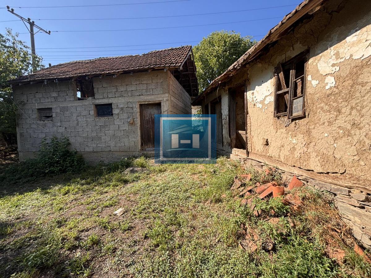 Na prodaju – Seosko imanje u Dubokoj (7.7 ari), kuća + pomoćne zgrade + dodatna parcela | SAMO 13.000 €