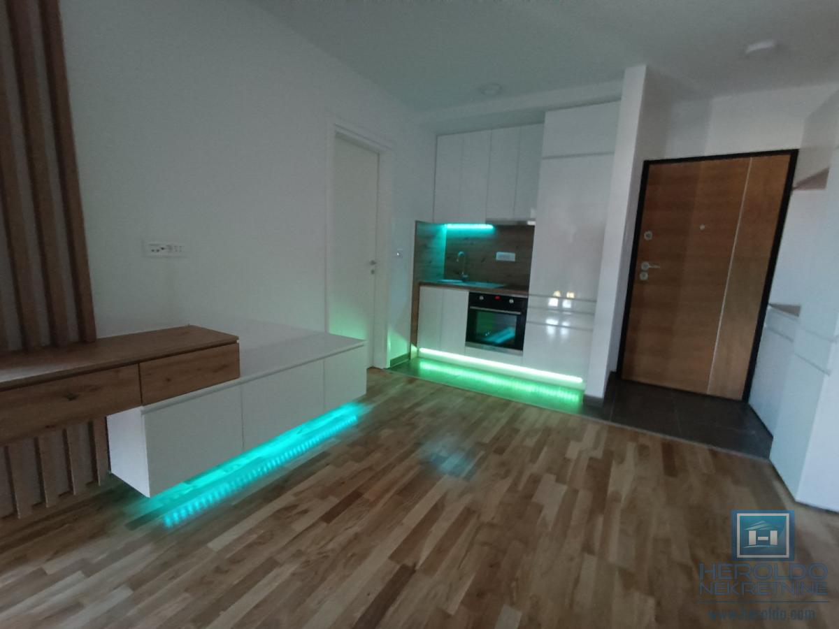 Jednosoban stan od 39m2 u Crnjanskom za izdavanje