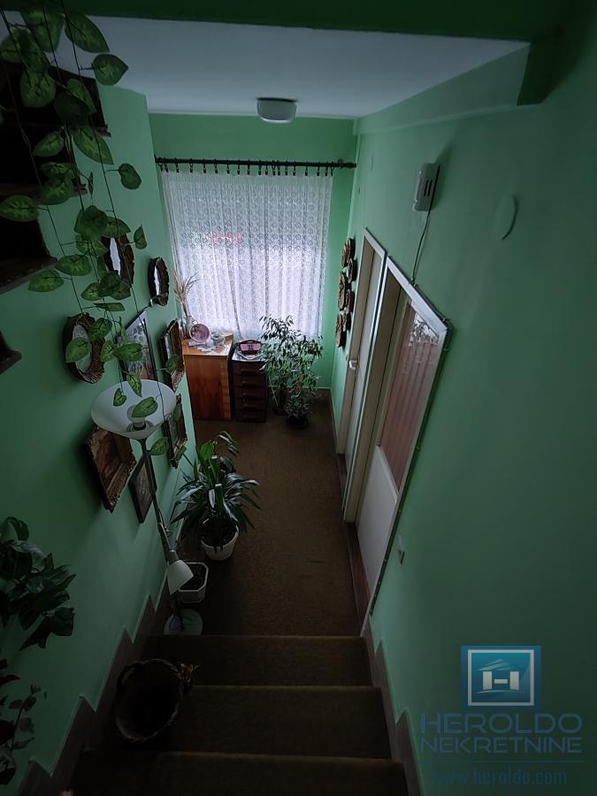 Renovirana vertikala idealna za dve porodice