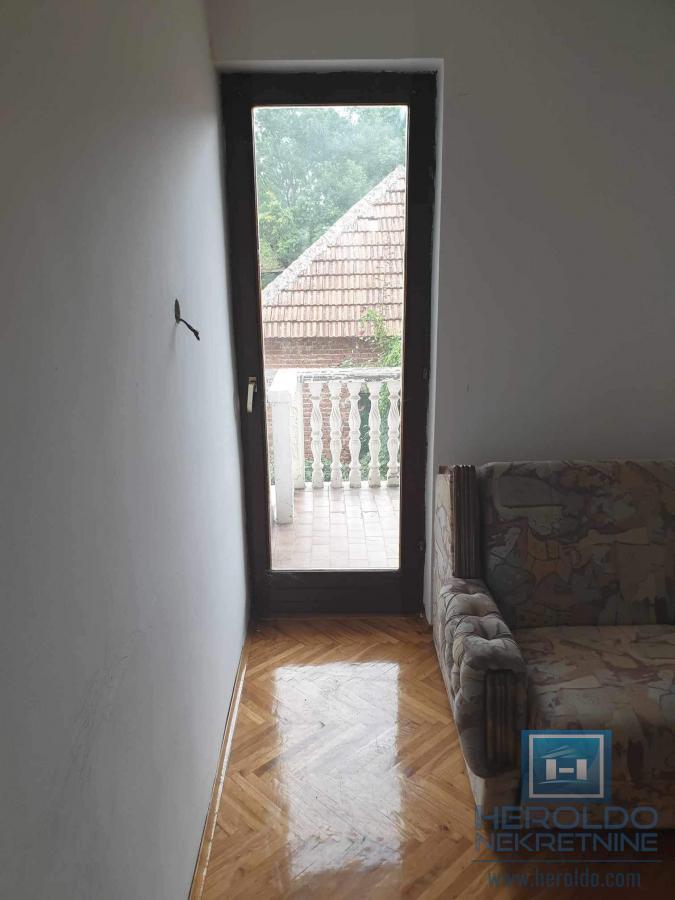 Kompletno seosko domaćinstvo u Sedlaru