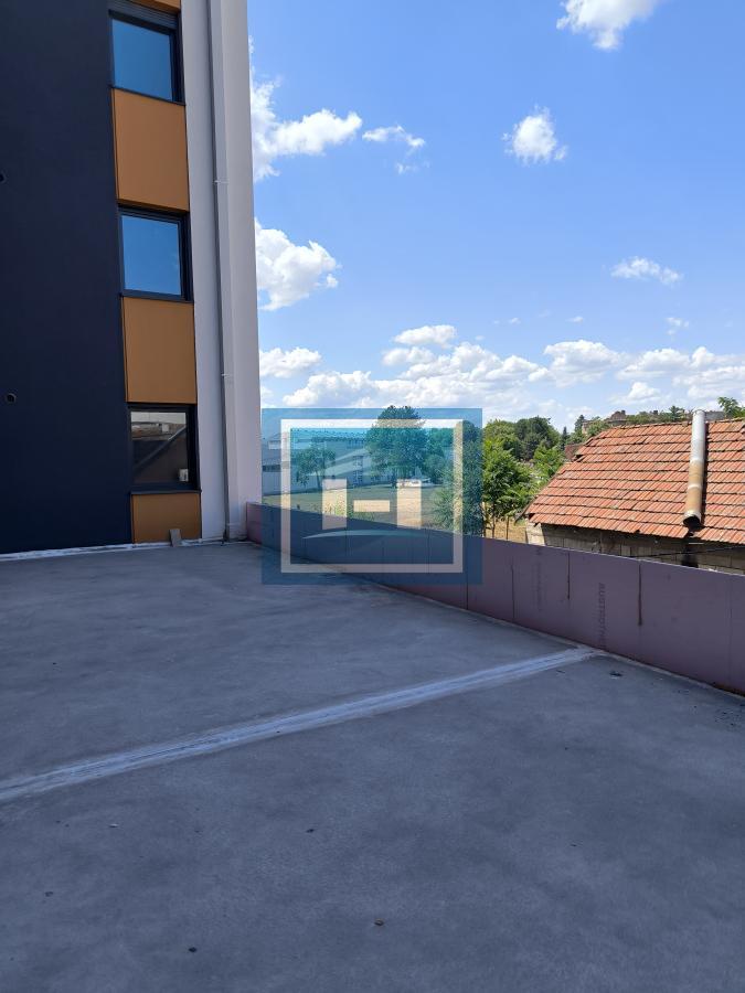 NA PRODAJU ZAVRŠEN STAN DIREKTNO OD INVESTITORA U CENTRU ĆUPRIJE