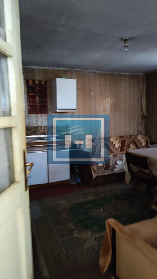 Domaćinstvo u okolini Jagodine sa 4 objekta na prostarom placu od 47 ari