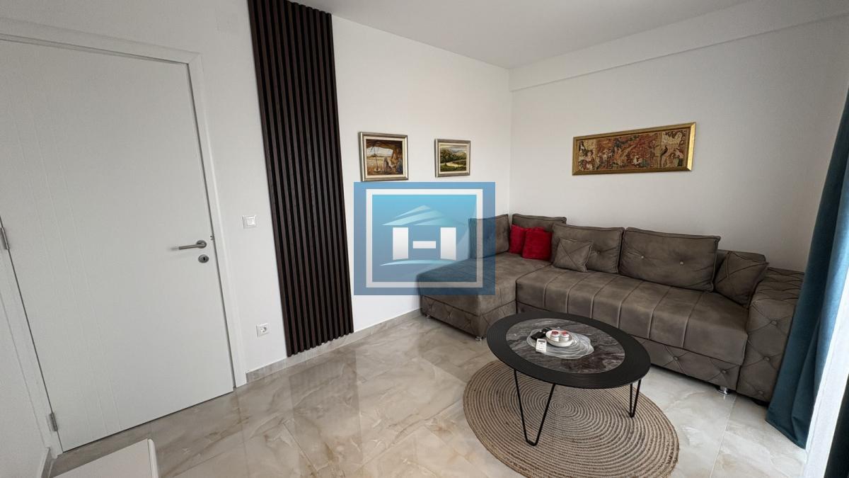 IZDAJE SE LUKSUZAN STAN U KOMPLEKSU CRNJANSKI – 45m²