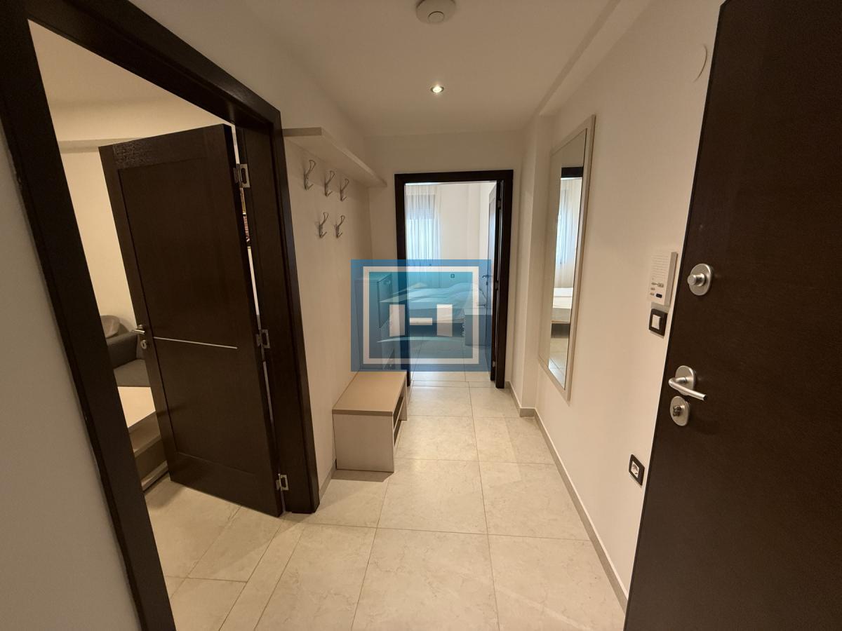 Veći luksuzan, namešten stan u Wing kompleksu