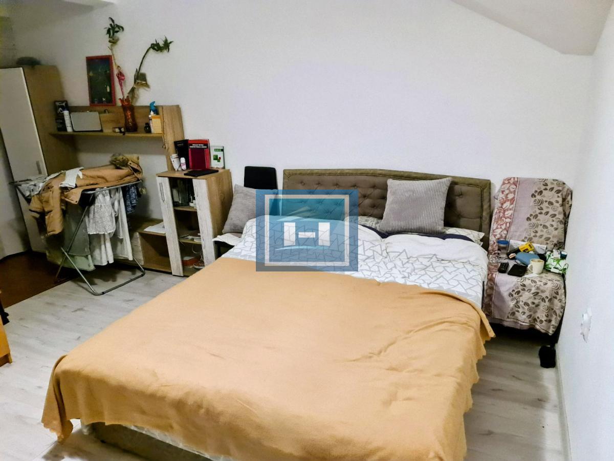 Prodaje se stan 50m² – odlična lokacija, Paraćin