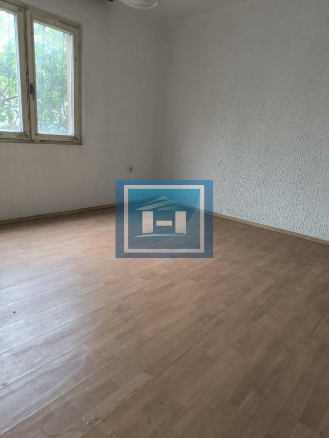 Prizemna kuća od 92 m² sa garažom – Ćuprija, blizina Doma zdravlja