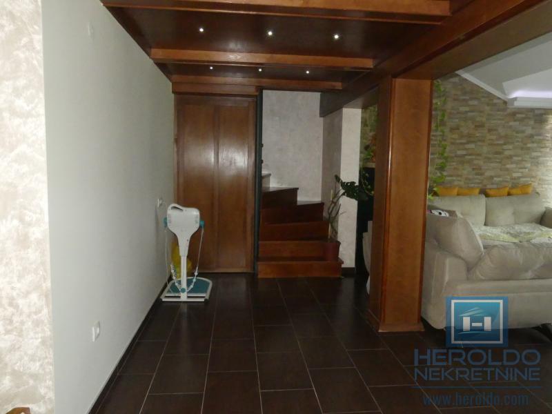 Lux stan sa galerijom, Akva park