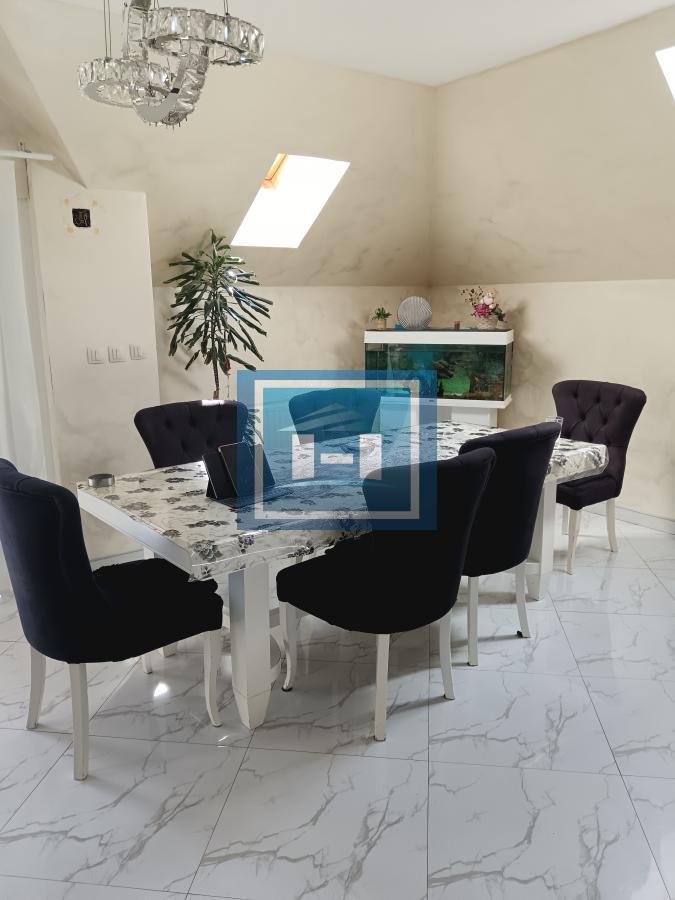 Idealno za preduzetnike – Kuća sa halom i vagom do 60 tona!