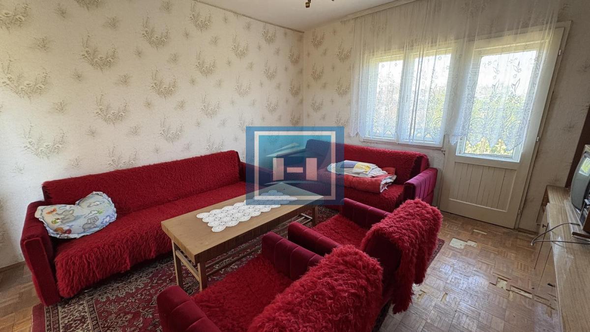 Plac od skoro 17 ari sa kućom od 200m² – mirno seosko okruženje