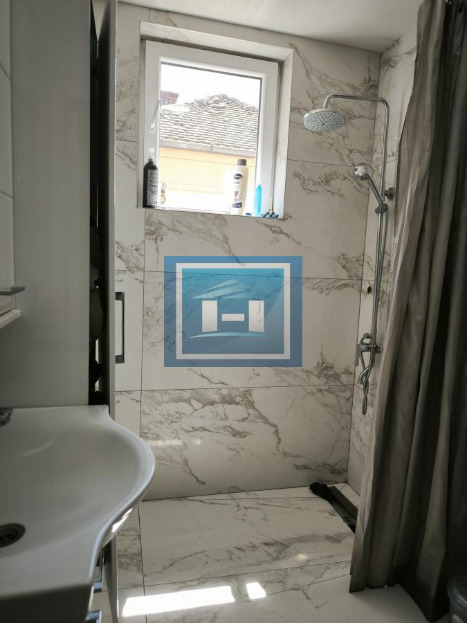 NA PRODAJU – DVE KUĆE + POMOĆNI OBJEKAT – SVE FULL!