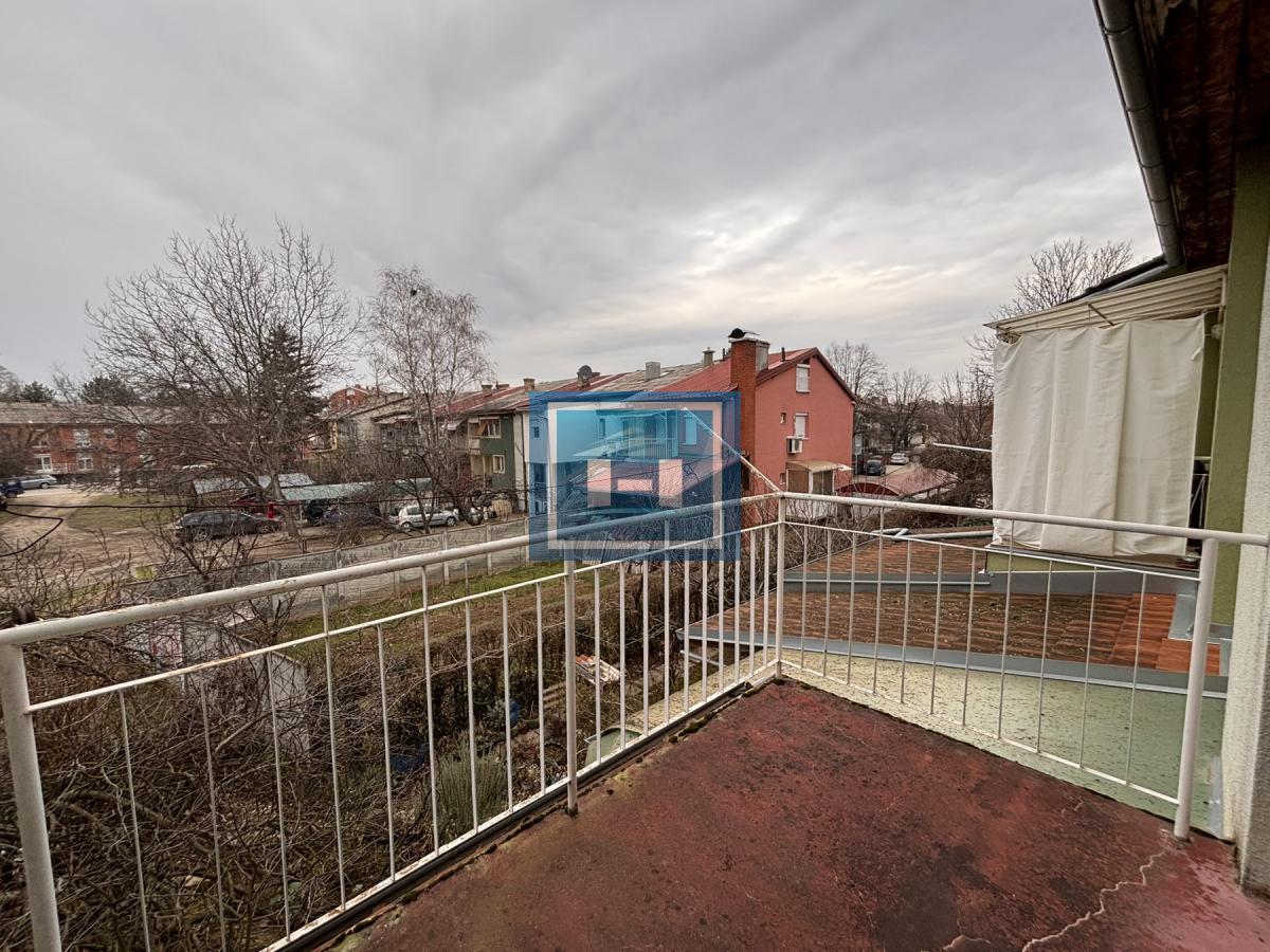 Stan na Strelištu sa podrumom i garažom - hitna prodaja!