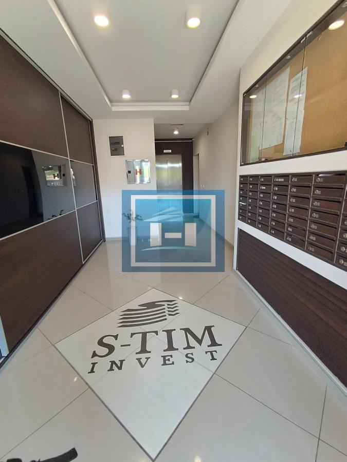 Prelep četverosoban stan kod Akva parka