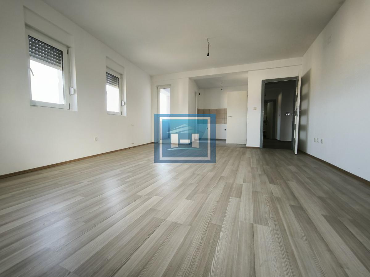 Na prodaju stan u novogradnji - Ćuprija