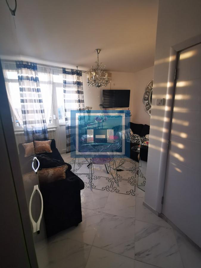 Dorćol + renoviran = $