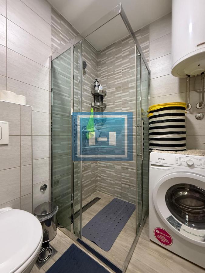 Zvezdara - Lux namešten stan 30 m² sa parkingom