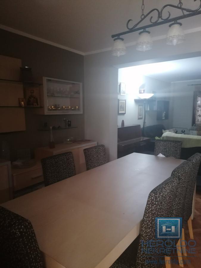 Na prodaju kuća u centru Ćuprije