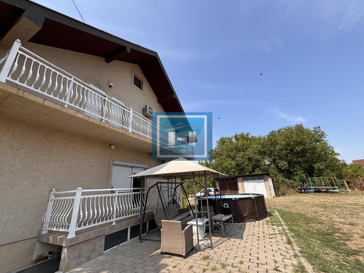 EKSKLUZIVNA PONUDA – Prostrana porodična kuća vrhunskog kvaliteta