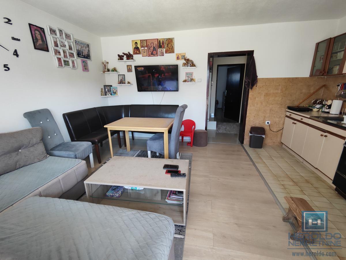 Prelepa nova kuća na Budžinom brdu