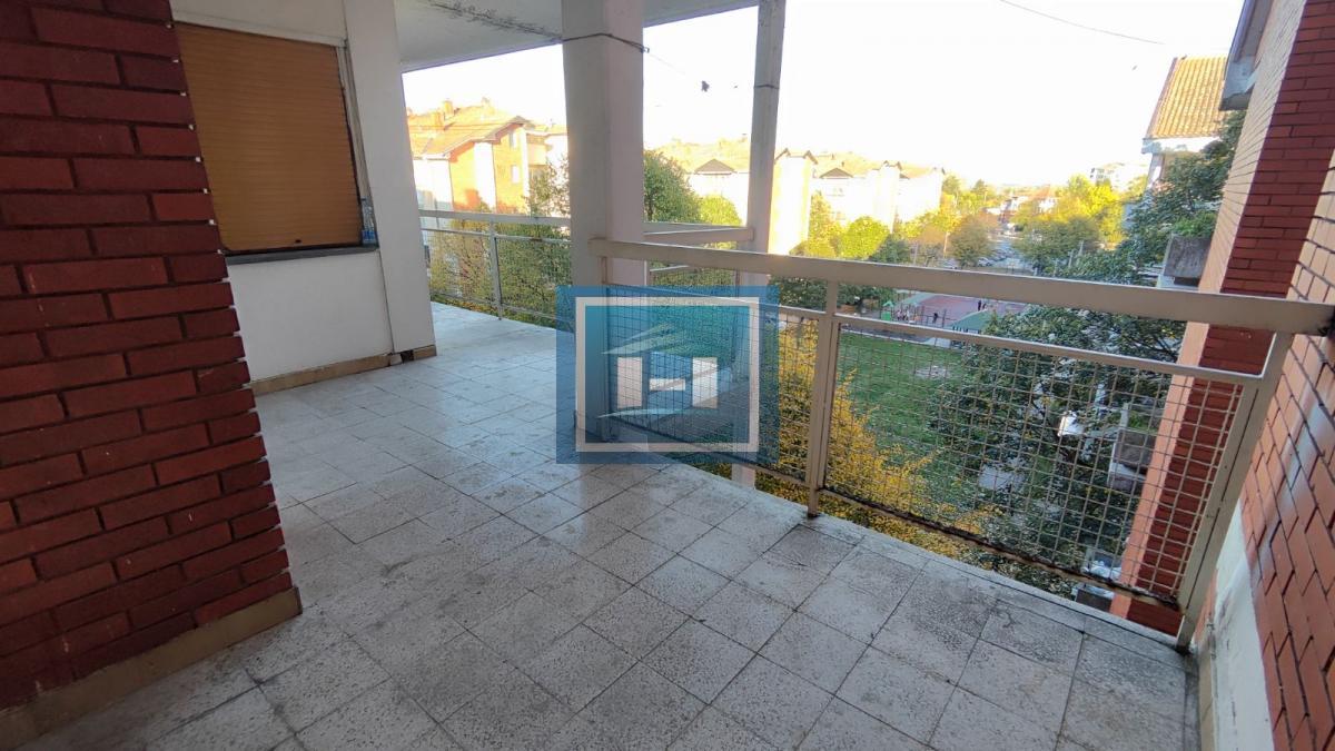 Veći porodični stan koji nudi maksimalni porodični komfor