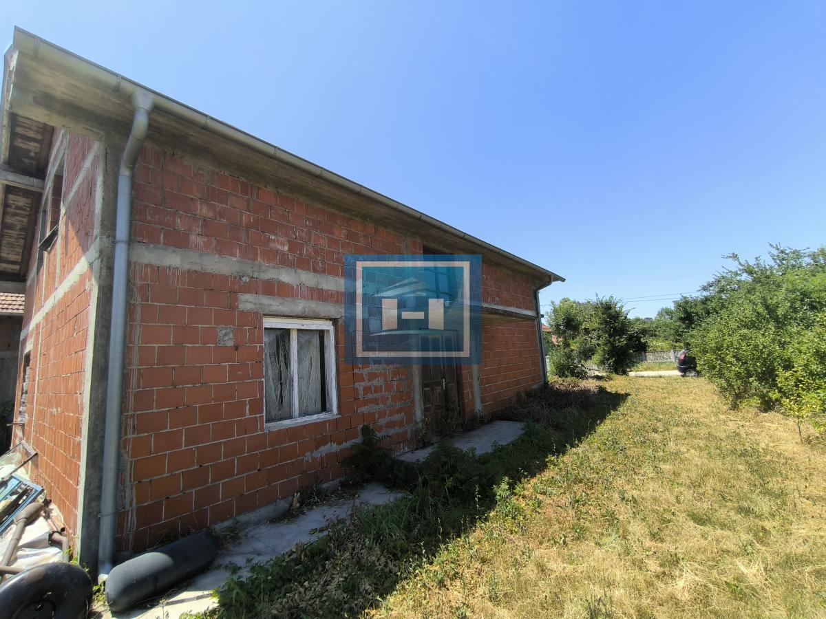 Nezavršena kuća u Supskoj