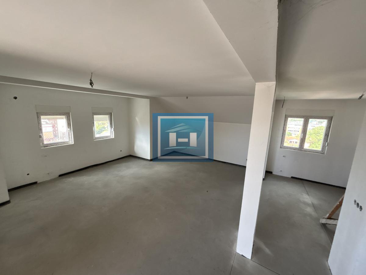 NA PRODAJU – PENTHOUSE U STROGOM CENTRU GRADA | 222 m² NA VRHU ZGRADE