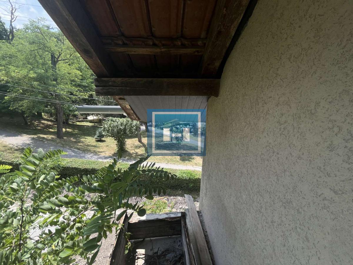 Kuća na 20a placa  odmah pored izletišta Potok