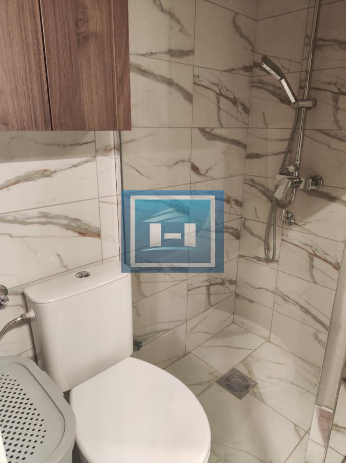 NAMEŠEN JEDNOSOBAN STAN NIŽE SPRATNOSTI U CENTRU JAGODINE