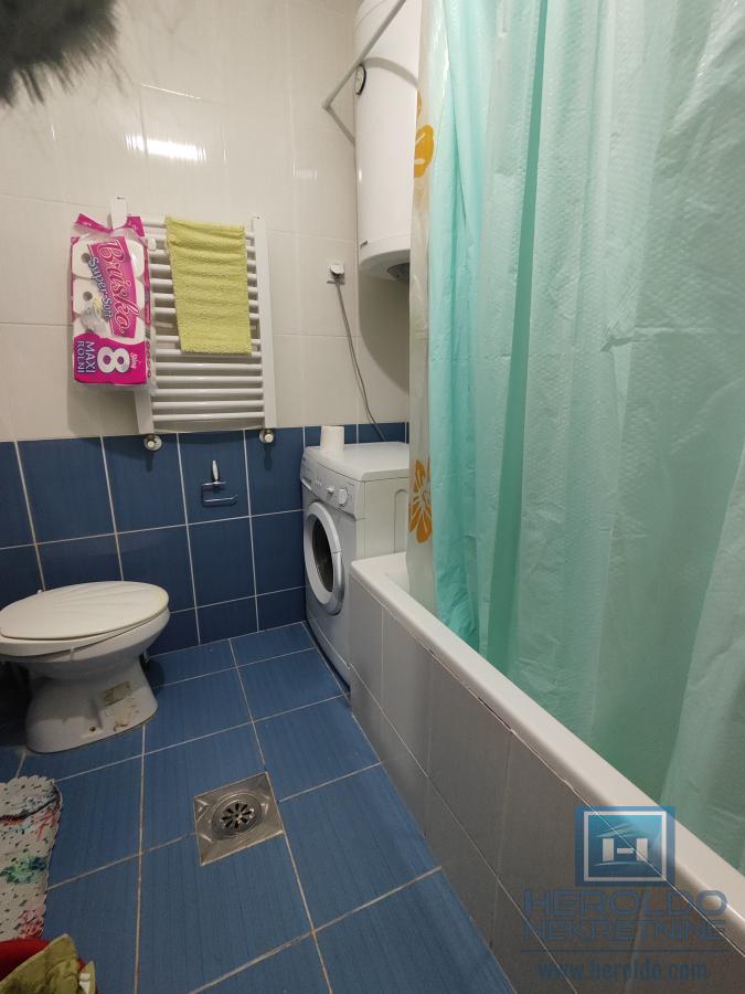 Trosoban stan u blizini Akva parka