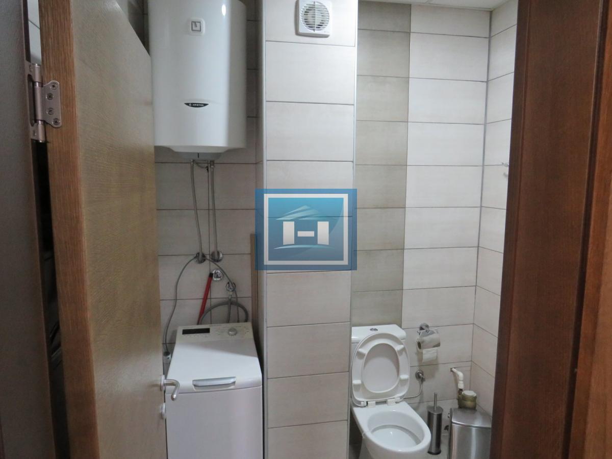 Stan do samog Akva parka niže spratnosti