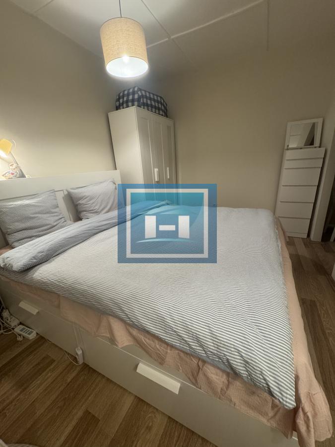 RENOVIRANA GARSONJERA U CENTRU RESAVICE