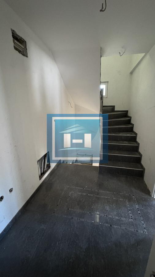 Na prodaju kuća u izgradnji – mirna lokacija, blizu centra!