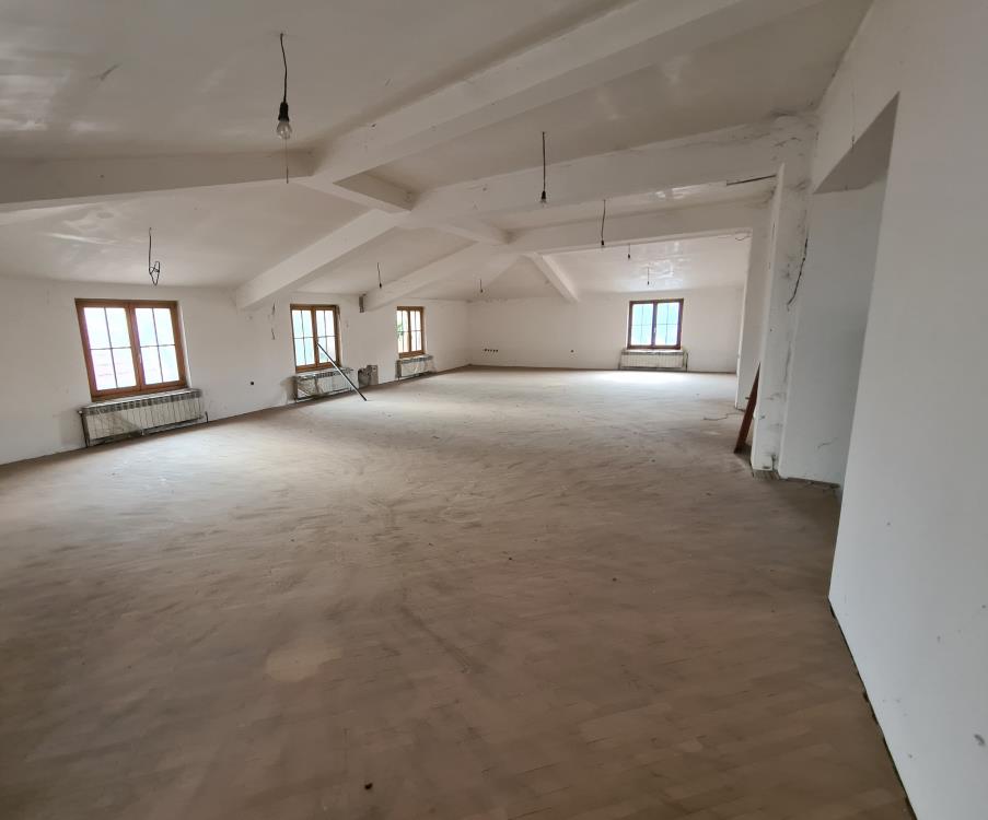 Poslovni prostor za izdavanje u samom centru