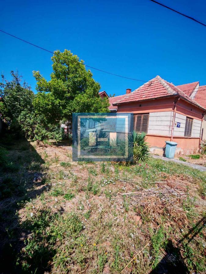 Kuća na idealnoj lokaciji sa ulaganjima