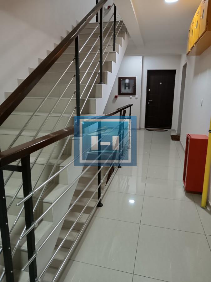 Prelep četverosoban stan kod Akva parka