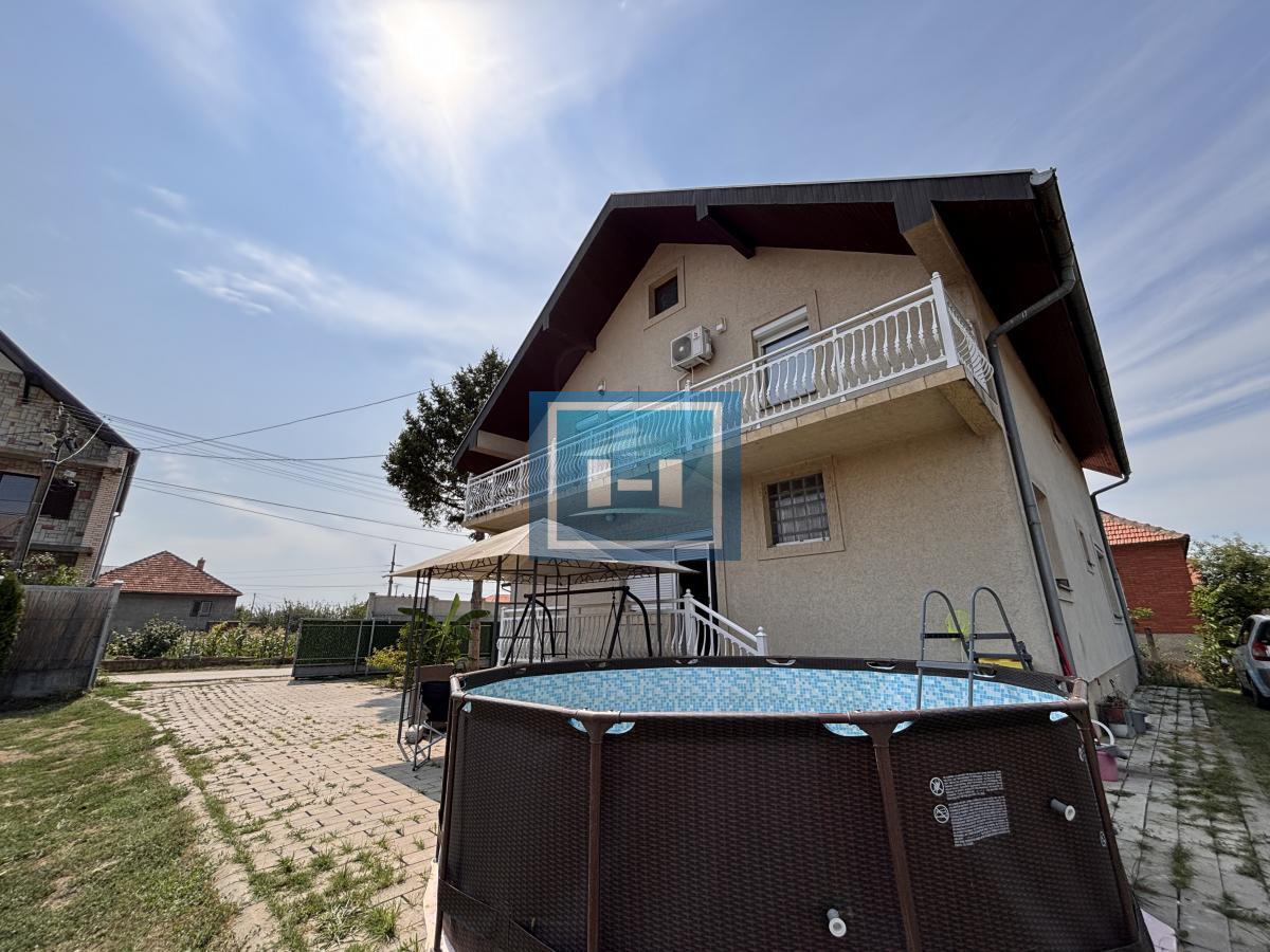 EKSKLUZIVNA PONUDA – Prostrana porodična kuća vrhunskog kvaliteta