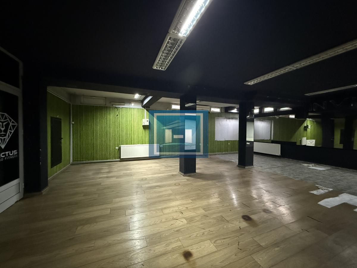 IZDAJE SE POSLOVNI PROSTOR – 165 m² – ODLIČNA LOKACIJA