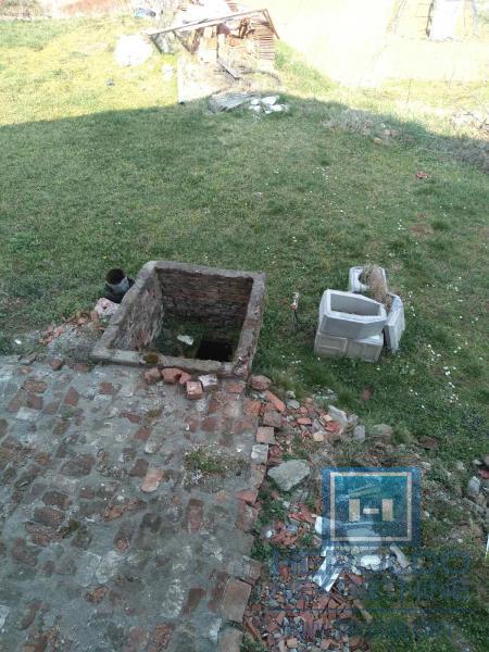 odlicna kuca sa placem u mirnom kraju