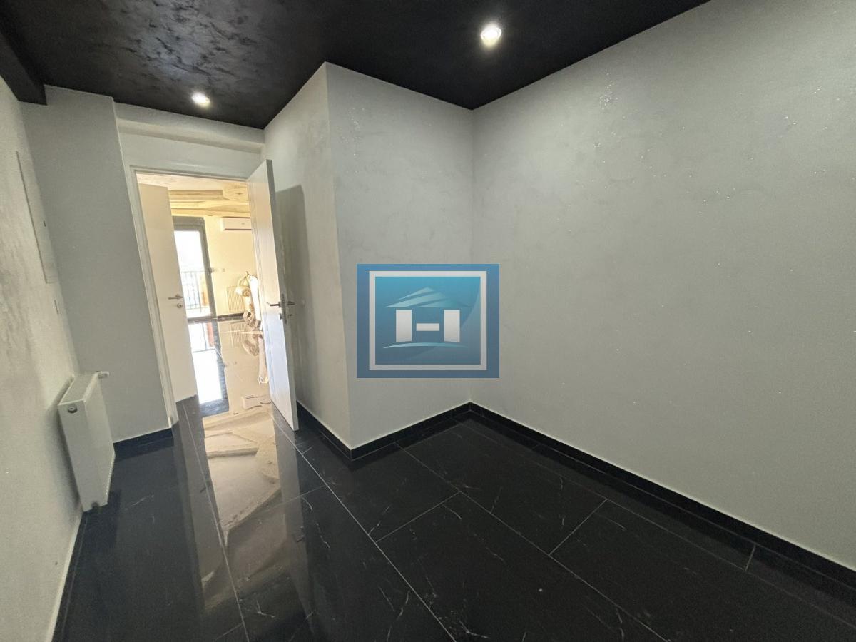 Ekskluzivan stan s pogledom na grad i stadion u kompleksu Crnjanski