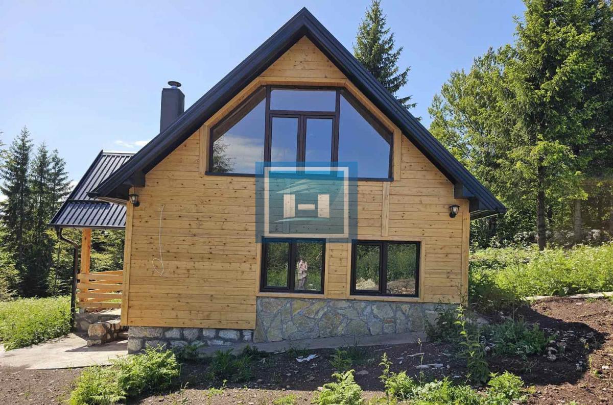 Nova vikendica na Tari