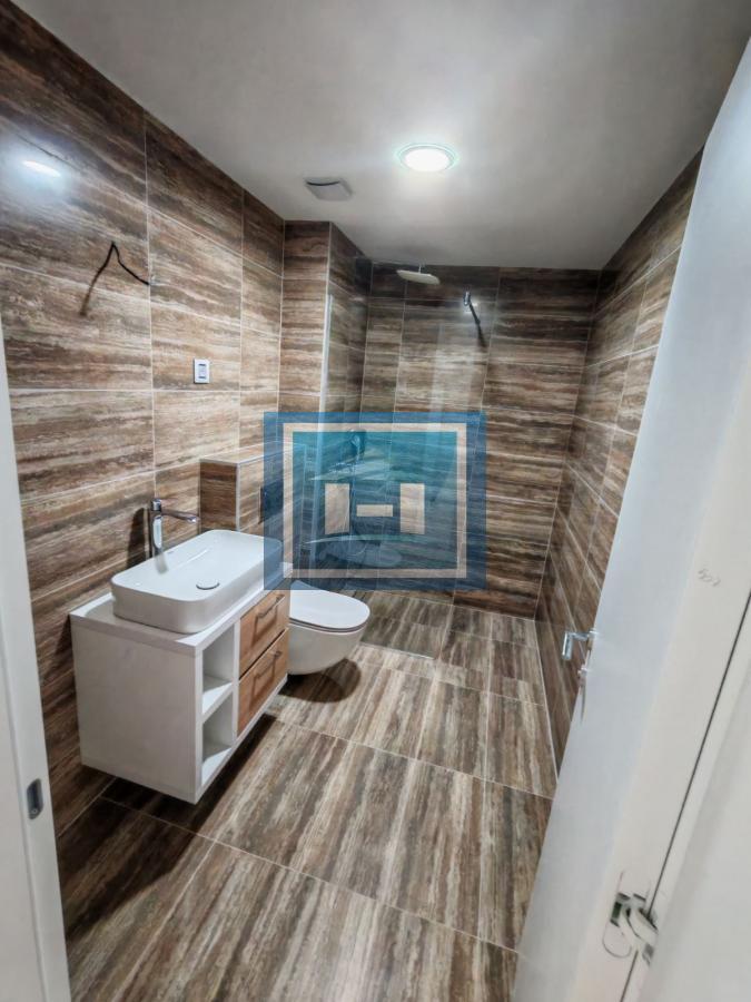 Trosoban stan u novogradnji -odmah useljiv