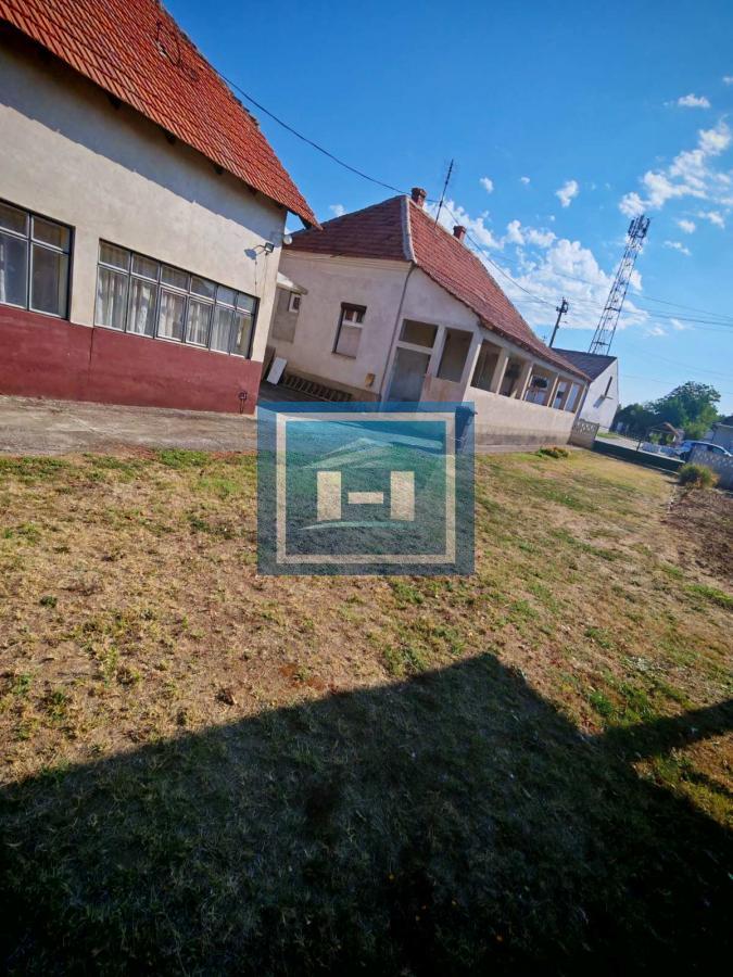 Na prodaju seosko domaćinstvo u Donjem Katunu